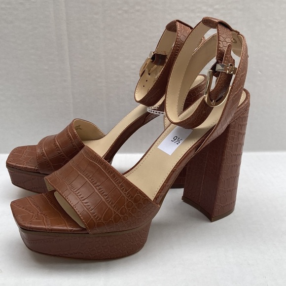 New GUESS Rippa Women's Pump SZ 9.5 - Picture 6 of 7